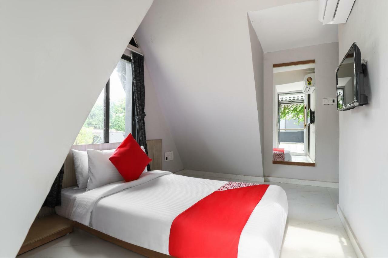 Oyo 48991 Serene Cottages And Resorts Vadodara Exterior foto